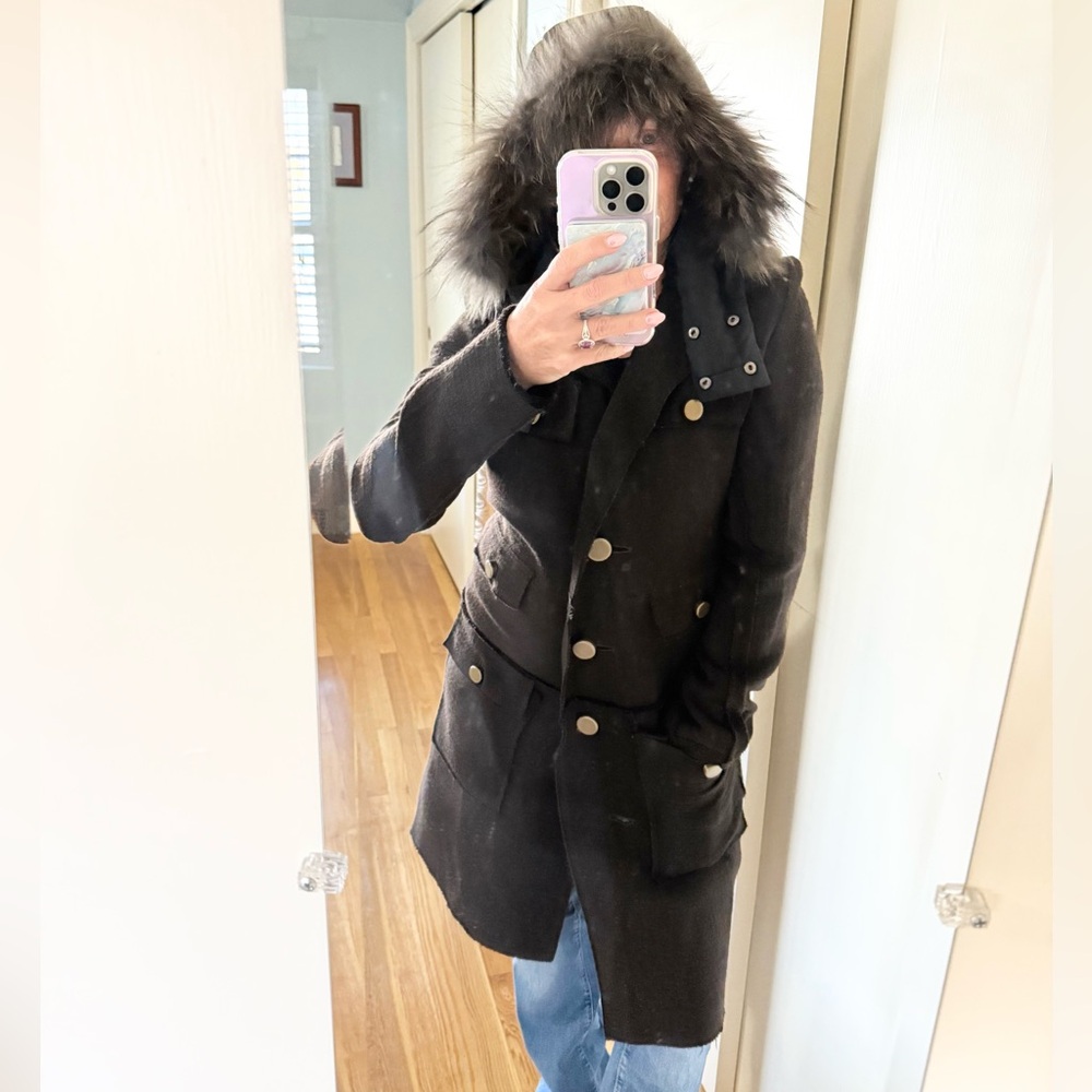 NWT Touch Tough Tacky 100% Wool Trench Coat w/ Gold Buttons & Fur Hood $485 - Picture 13 of 16